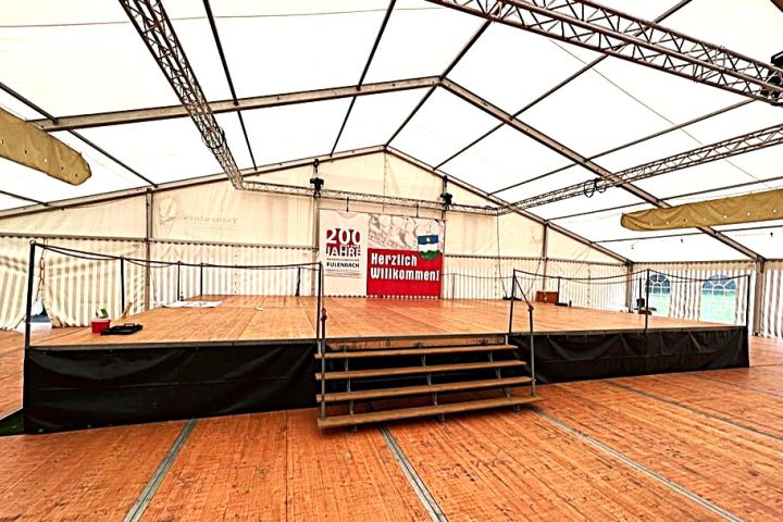 Tanz- und Konzertbühne