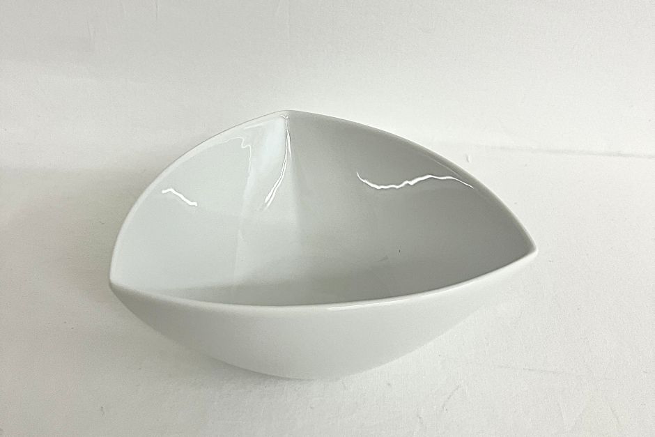 Schale_dreieckig_12_x_12_x_5cm.jpg